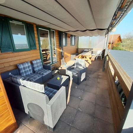 Location Type Gite, Chambre D'Hote, Meuble De Tourisme Dans Joli Petit Chalet Typique Et Ou Jolie Roulotte Type Boheme Waldighoffen Dış mekan fotoğraf