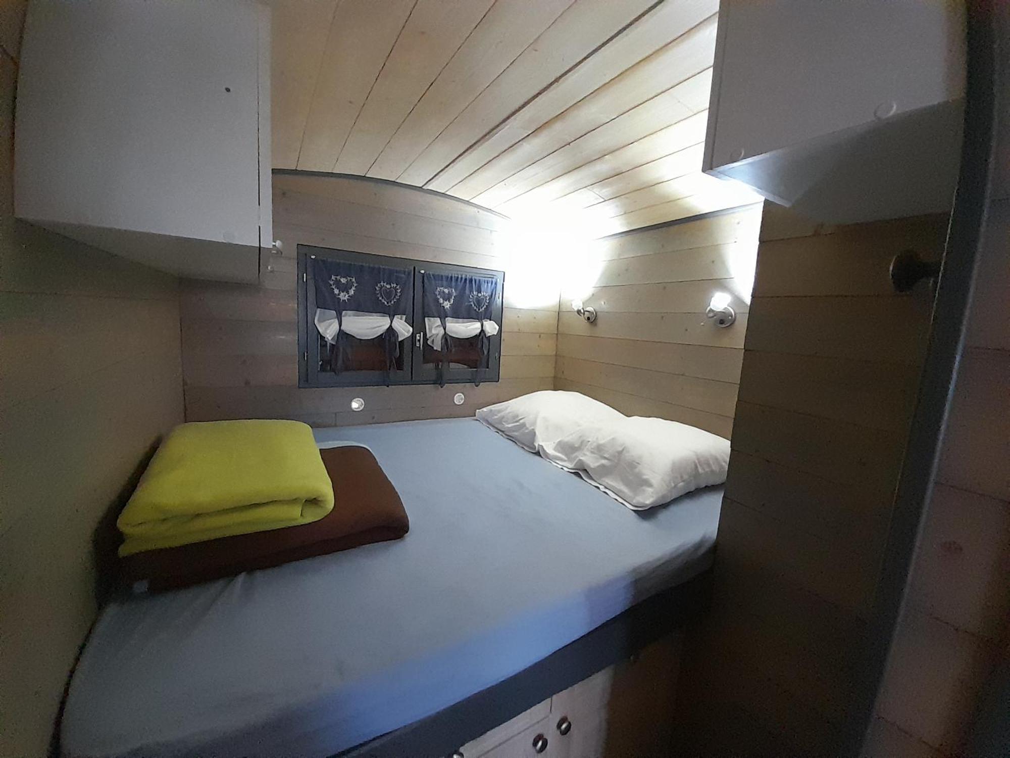 Location Type Gite, Chambre D'Hote, Meuble De Tourisme Dans Joli Petit Chalet Typique Et Ou Jolie Roulotte Type Boheme Waldighoffen Dış mekan fotoğraf