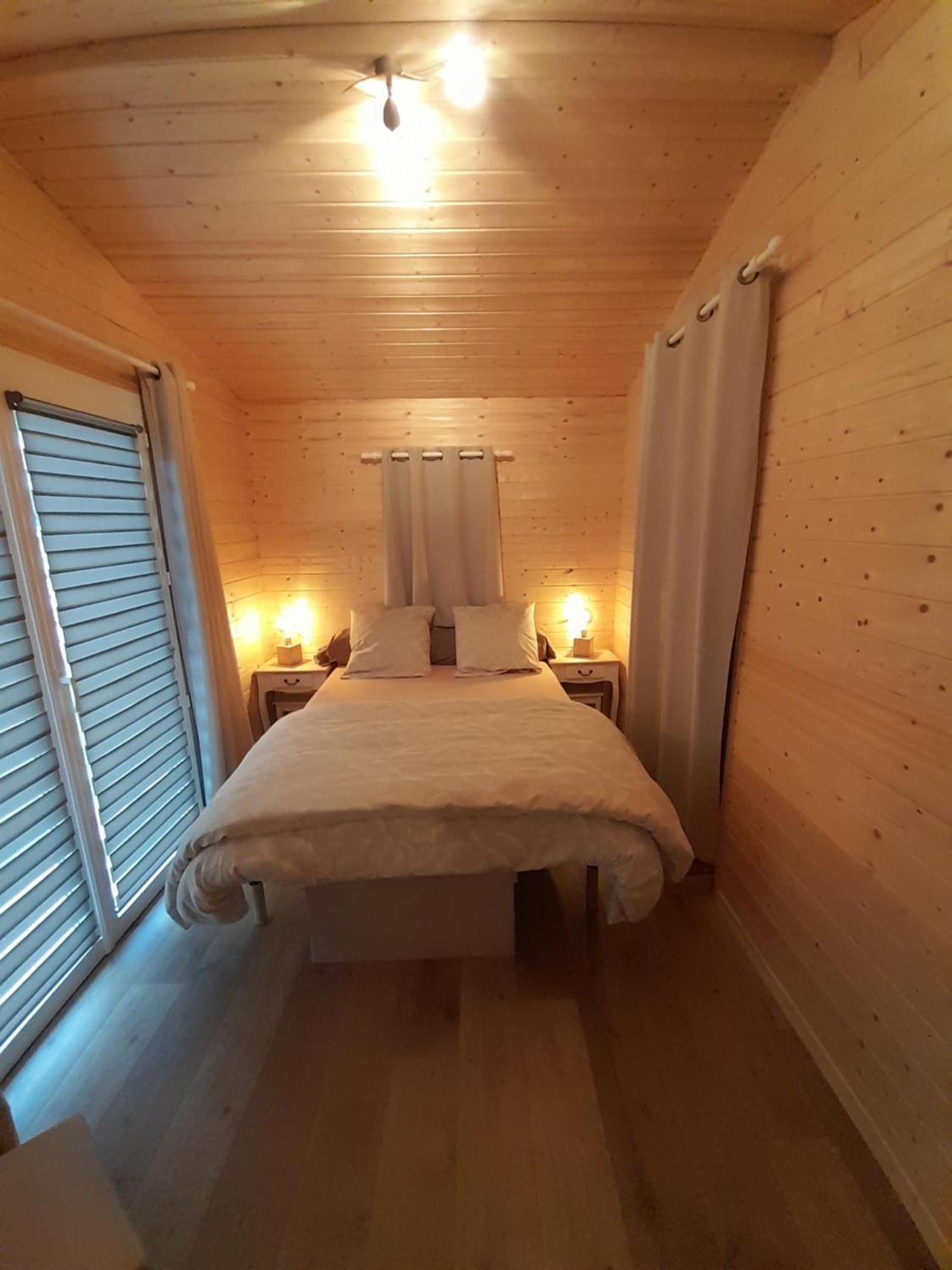 Location Type Gite, Chambre D'Hote, Meuble De Tourisme Dans Joli Petit Chalet Typique Et Ou Jolie Roulotte Type Boheme Waldighoffen Dış mekan fotoğraf