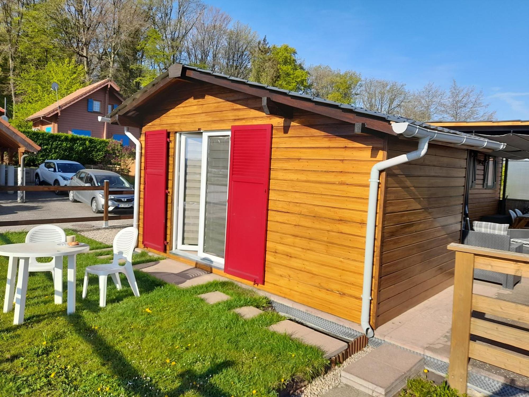 Location Type Gite, Chambre D'Hote, Meuble De Tourisme Dans Joli Petit Chalet Typique Et Ou Jolie Roulotte Type Boheme Waldighoffen Dış mekan fotoğraf