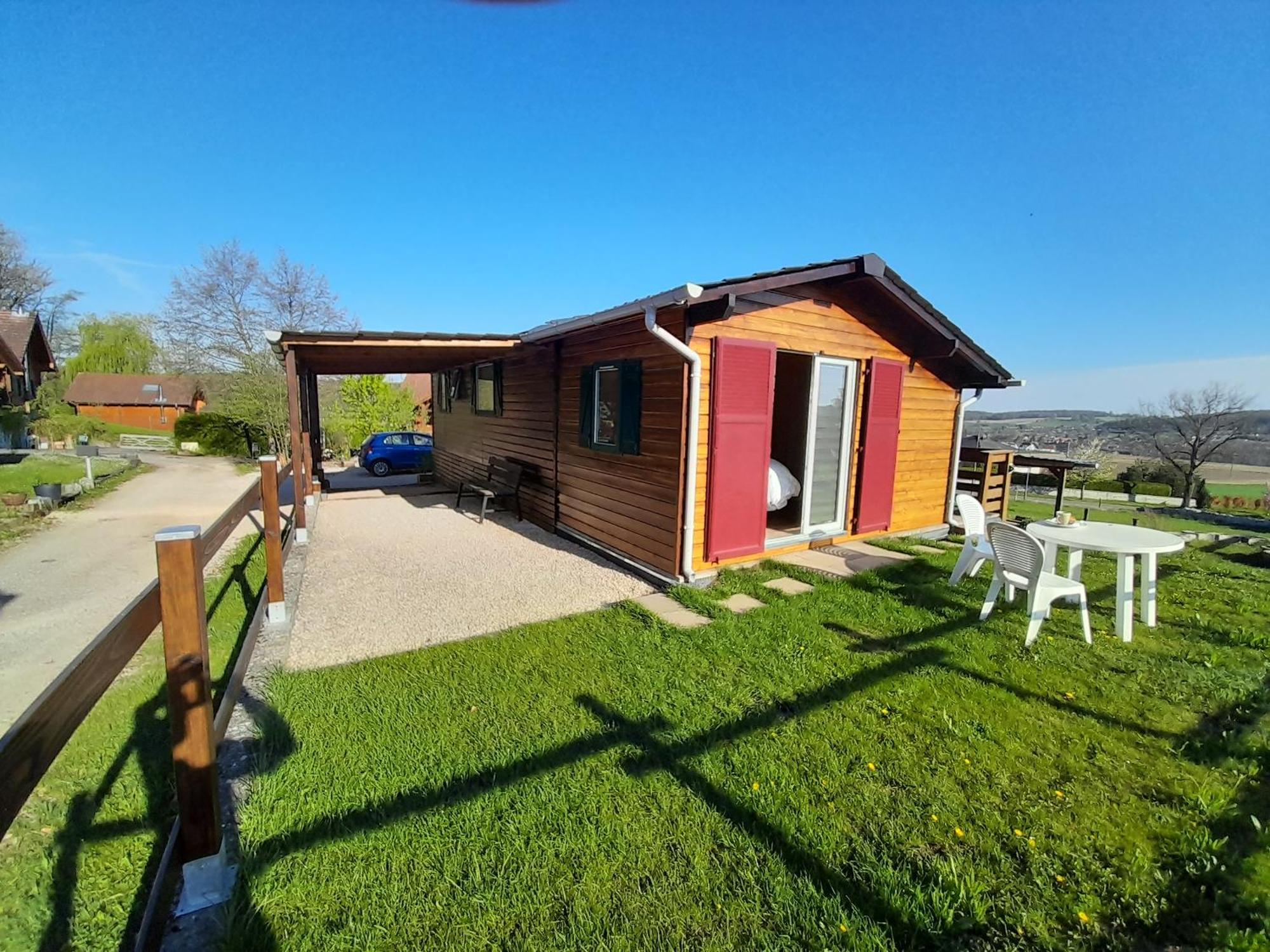 Location Type Gite, Chambre D'Hote, Meuble De Tourisme Dans Joli Petit Chalet Typique Et Ou Jolie Roulotte Type Boheme Waldighoffen Dış mekan fotoğraf