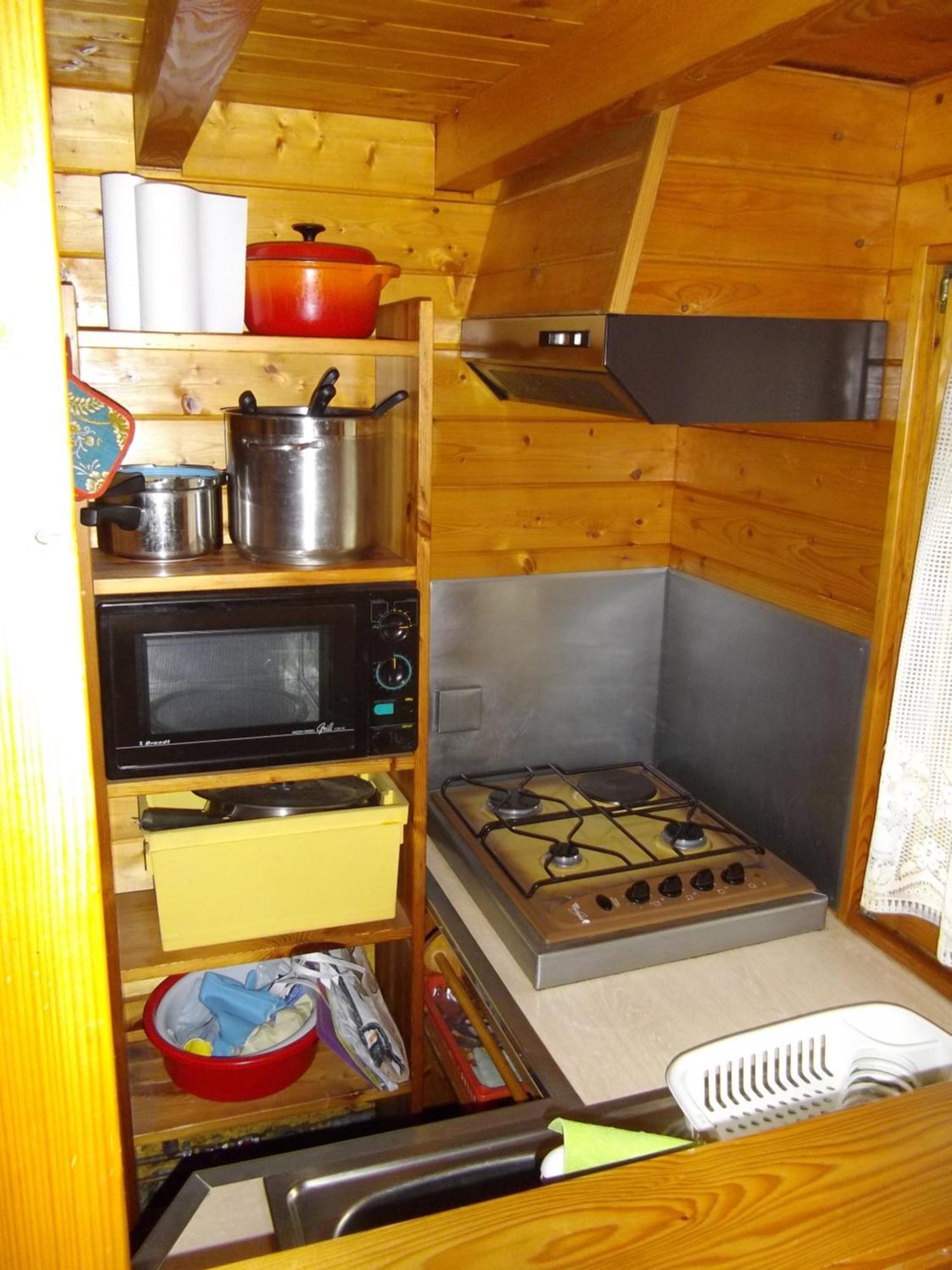 Location Type Gite, Chambre D'Hote, Meuble De Tourisme Dans Joli Petit Chalet Typique Et Ou Jolie Roulotte Type Boheme Waldighoffen Dış mekan fotoğraf